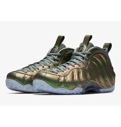 Кросівки жіночі Nike Air Foamposite One Metallic Aa3963-001