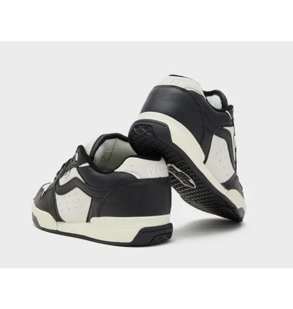 Кросівки чоловічі Vans Rowley Xlt Black/White VN000CQFINK