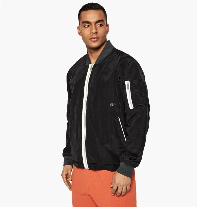 Бомбер мужской Nike Essentials Lined Bomber Jacket Black DM6698-010