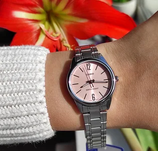Годинник жіночий Casio Timeless Collection LTP-V005D-4B