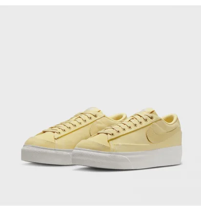 Кросівки жіночі Nike Blazer Low Platform Canvas Yellow DV7475-200
