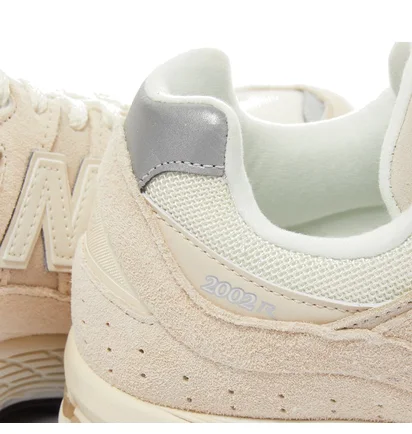 Кроссовки мужские New Balance 2002R Off Beige M2002Rcc
