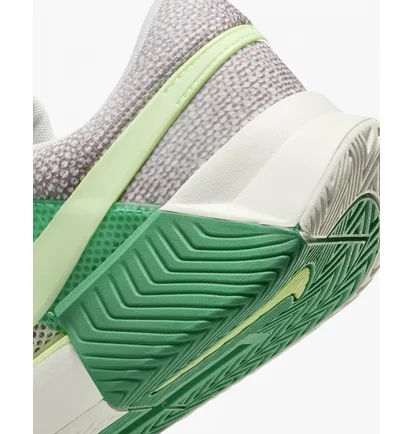 Кросівки чоловічі Nike Gp Challenge 1 Premium Brown/Green FJ2044-001