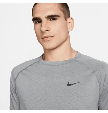 Футболка мужская Nike Dri-Fit Ready Grey DV9815-084