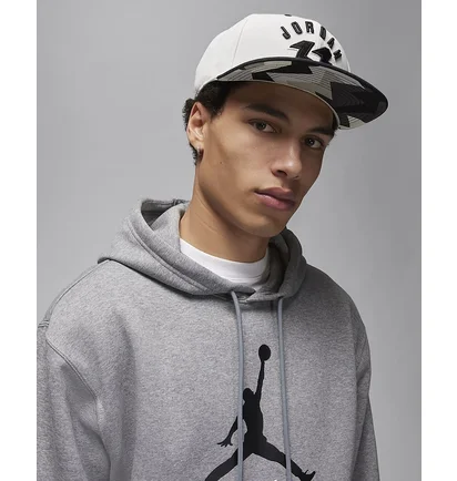 Худи мужское Air Jordan Essentials Grey FD7545-091