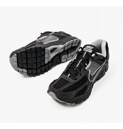 Кроссовки унисекс Nike Zoom Vomero 5 Black HF1553-006