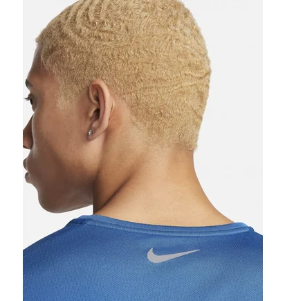 Футболка мужская Nike Miler Flash Dri-Fit Uv Short-Sleeve Running Top Blue FN3051-476