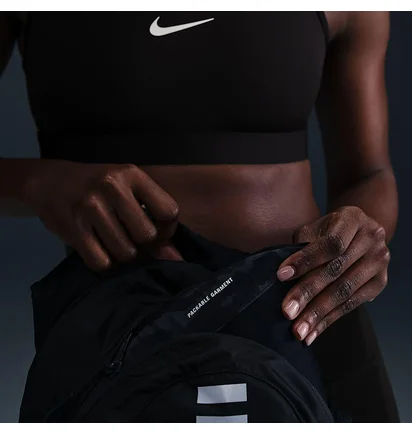 Ветровка женская Nike Swift Dri-Fit Black IB5844-010