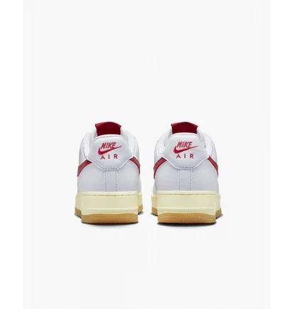 Кроссовки женские Nike Air Force 1 07 White FN3493-100