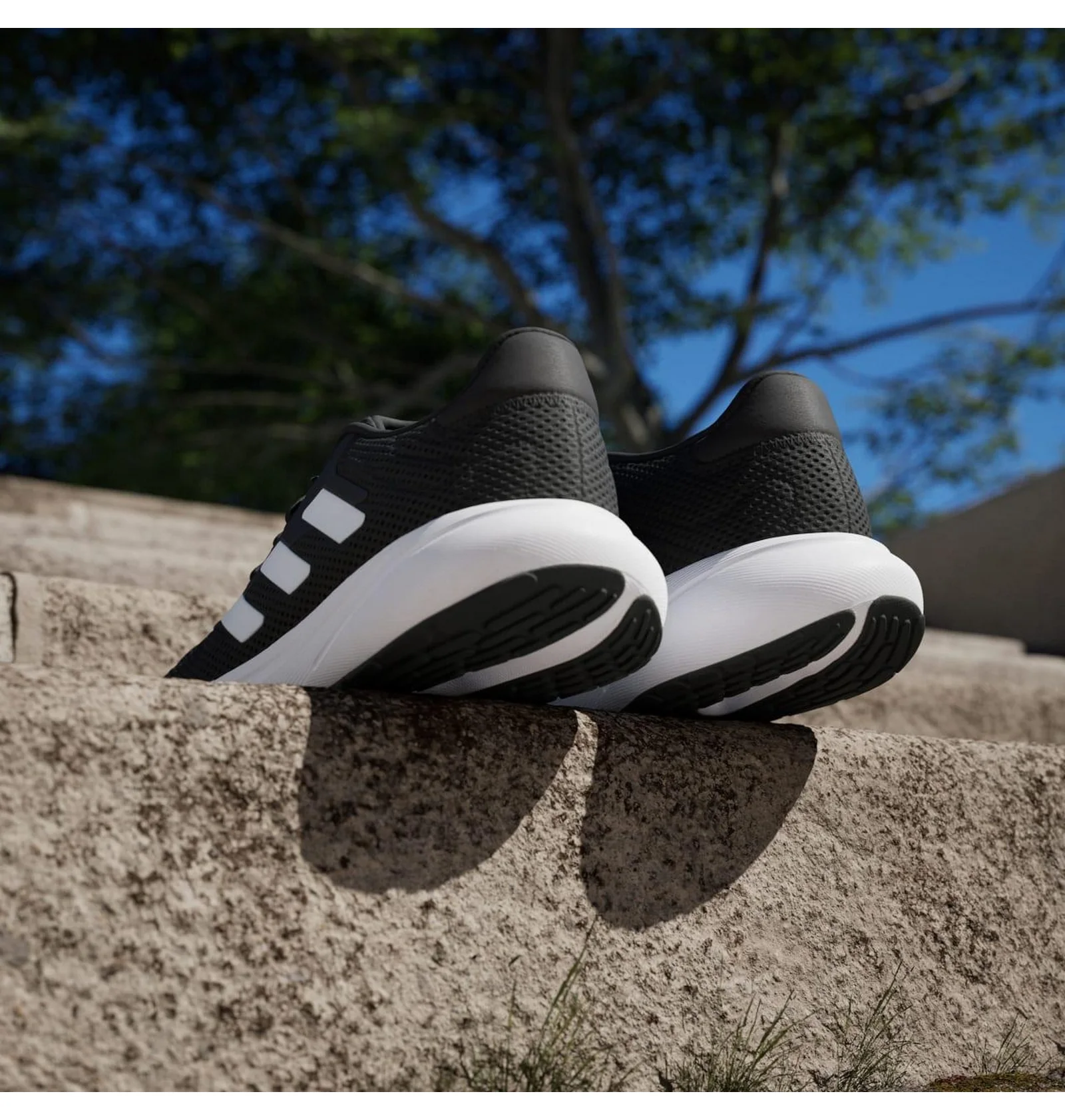 ᐉ Кроссовки унисекс Adidas Response Runner Black IH6100 - купить