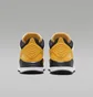 Кросівки чоловічі Air Jordan Max Aura 5 Shoes White/Orange DZ4353-701