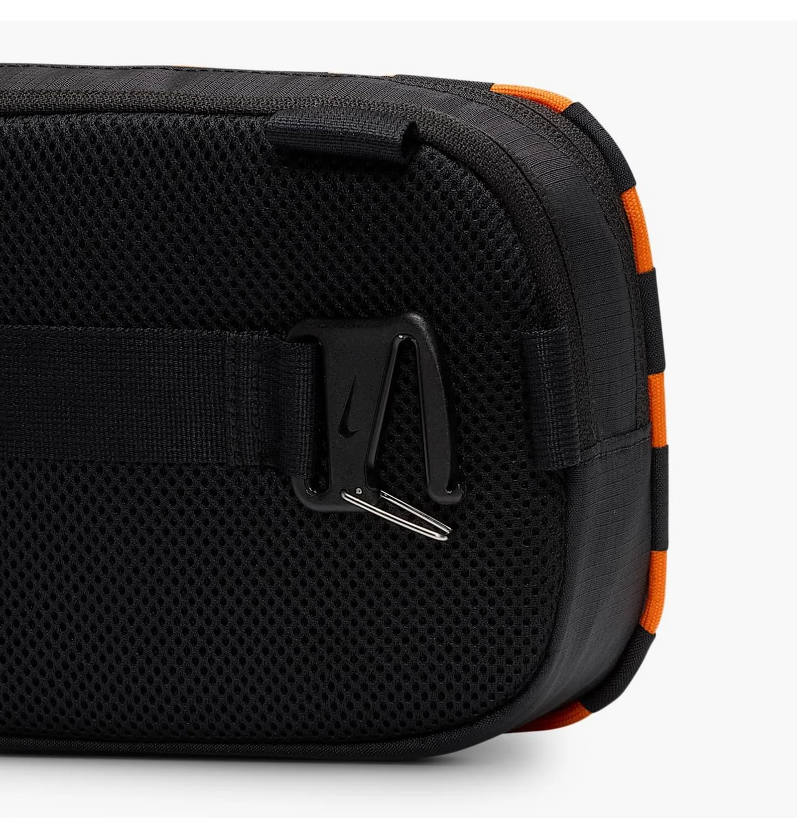 Wallet Body Bag／black × orangeアクセント ᐉ Сумка унисекс Nike Hayward Patrol Cross-Body Bag Black HJ8229