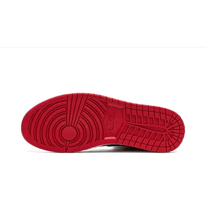Кроссовки мужские Air Jordan 1 Retro High Og Black/Red 555088-063