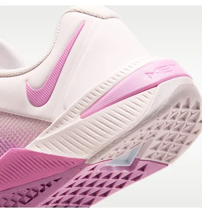 Кроссовки женские Nike W Metcon 10 Pink HQ2620-610