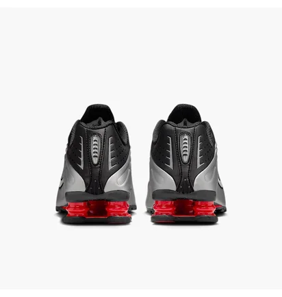Кросівки жіночі Nike Shox R4 White/Black AR3565-011