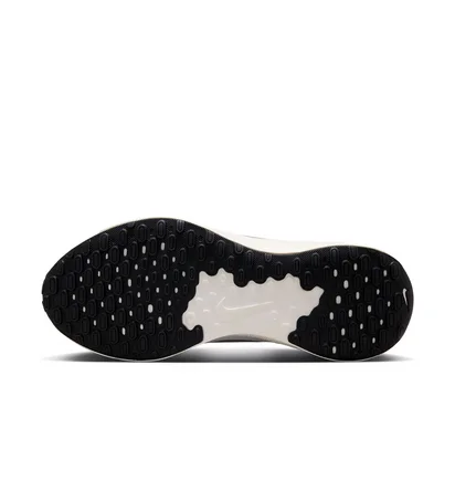 Кросівки жіночі Nike Revolution 7 White FB2208-101