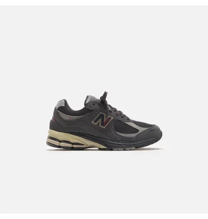 Кросівки чоловічі New Balance 2002R Grey M2002RGV