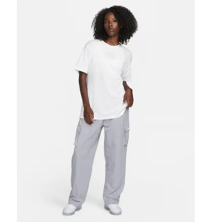 Футболка женская Nike Sportswear T-Shirt White FQ6597-100