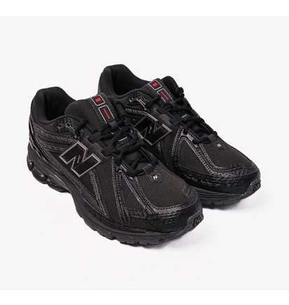 Кроссовки мужские New Balance 1906R Black U1906ROE