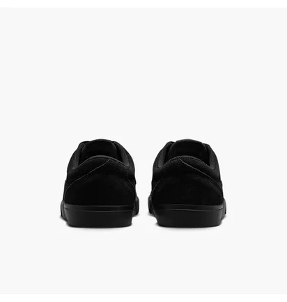 Кросівки чоловічі Nike Charge Suede Black IB2750-002