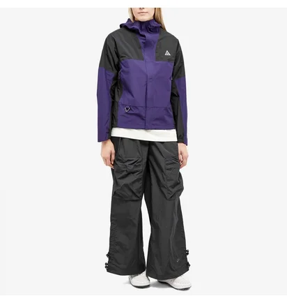 Куртка жіноча Nike Acg Cascade Rain Jacket Violet/Black DV9522-555