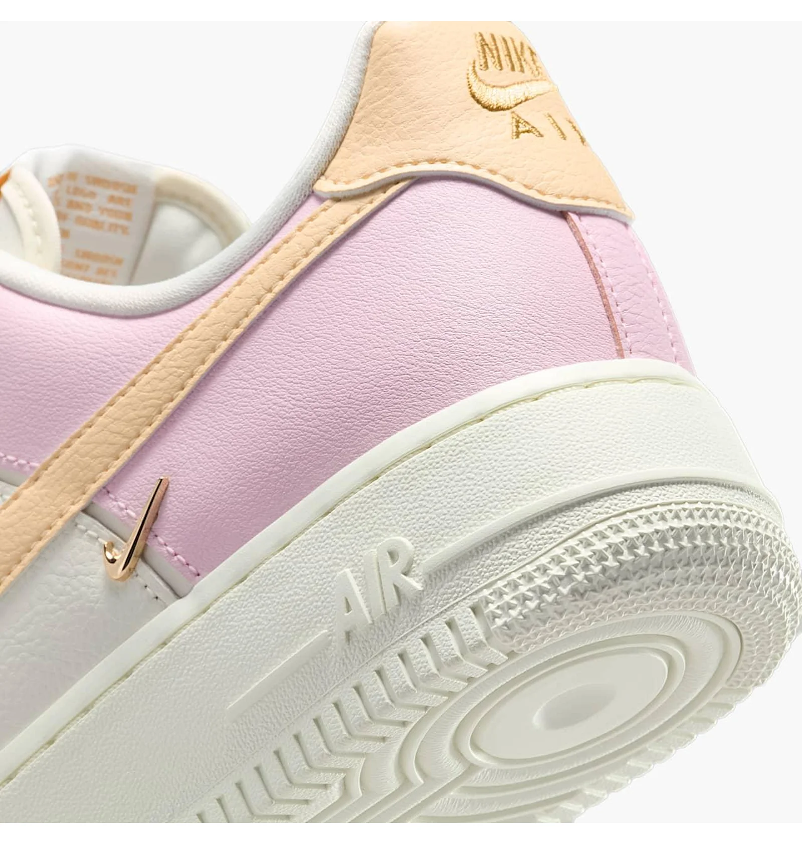 ᐉ Кросівки жіночі Nike Wmns Air Force 1 07 Lx Pink/Beige IB2574