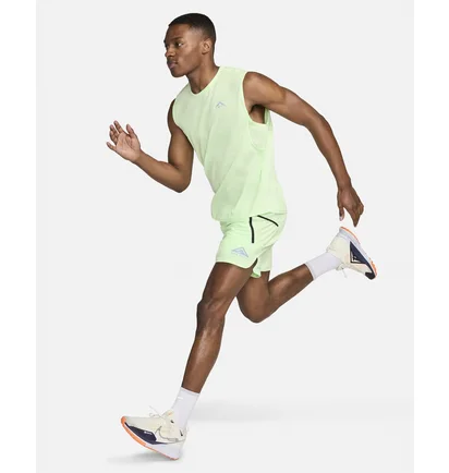 Майка чоловіча Nike Solar Chase Dri-Fit Sleeveless Running Top Green FN3309-376