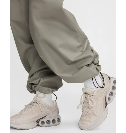 Штаны женские Nike Sportswear Everything Wovens Mid-Rise Cargo Pants Grey FV7643-320