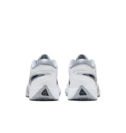 Кросівки унісекс Nike Giannis Freak 6 White FJ7792-102