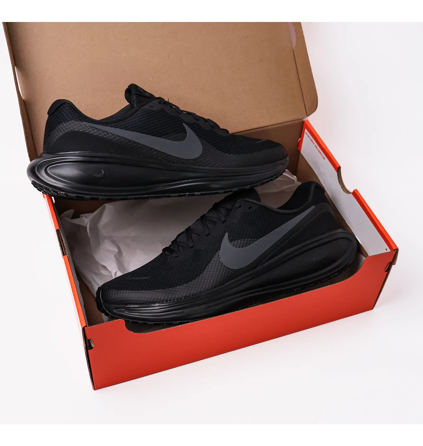 ᐉ Кросівки чоловічі Nike Revolution 8 Black HJ9198-002 - придбати