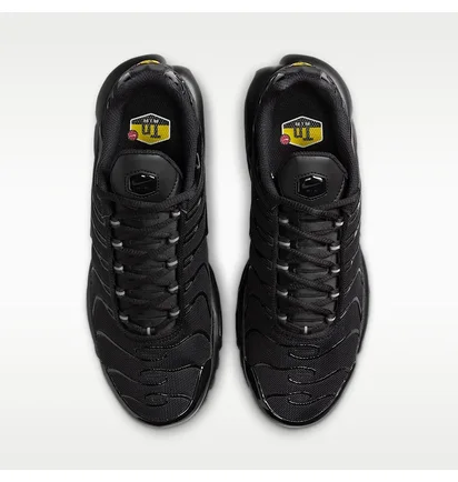 Кросівки жіночі Nike Air Max Plus WomenS Shoes Black DM2362-002