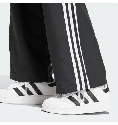 Штани жіночі Adidas Adicolor 3-Stripes Cargo Pants Black JF1292
