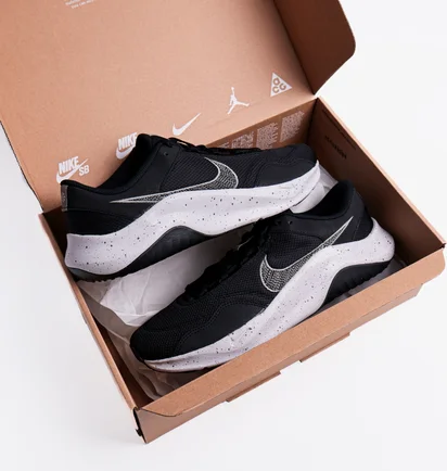 Кроссовки мужские Nike Legend Essential 3 Next Nature Training Shoes Black Dm1120-001