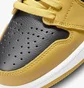 Кроссовки мужские Air Jordan 1 Retro High Og Black/Yellow 555088-701