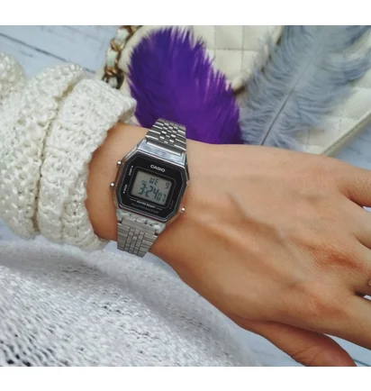 Часы женские Casio Vintage Digital Floral Motif Face LA680WEA-1EF