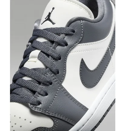 Кроссовки женские Air Jordan Air 1 Low Shoes Grey/White DC0774-102