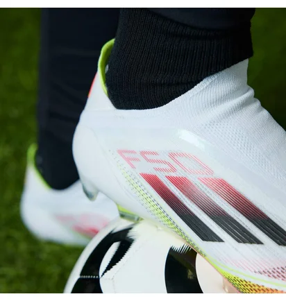 Бутсы мужские Adidas F50 Elite Laceless Fg White/Red IE1214