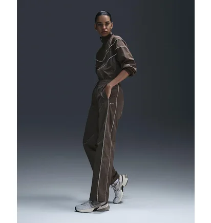 Штаны женские Nike Windrunner High-Waistedven Open-Hem Pants Brown FV7655-004