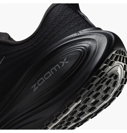 Кросівки чоловічі Nike Vomero Plus Black HV8150-003