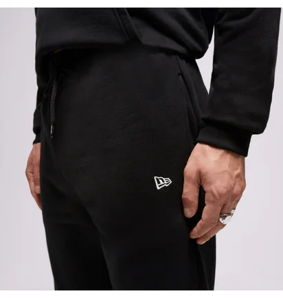 Штаны мужские NEW ERA Essentls Jogger None Black 60416741