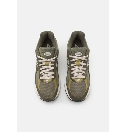 Кроссовки мужские New Balance 2002R Mottled Olive M2002RZD