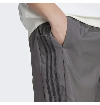 Шорты мужские Adidas Aeroready Essentials Chelsea 3-Stripes Shorts Grey Ic1494