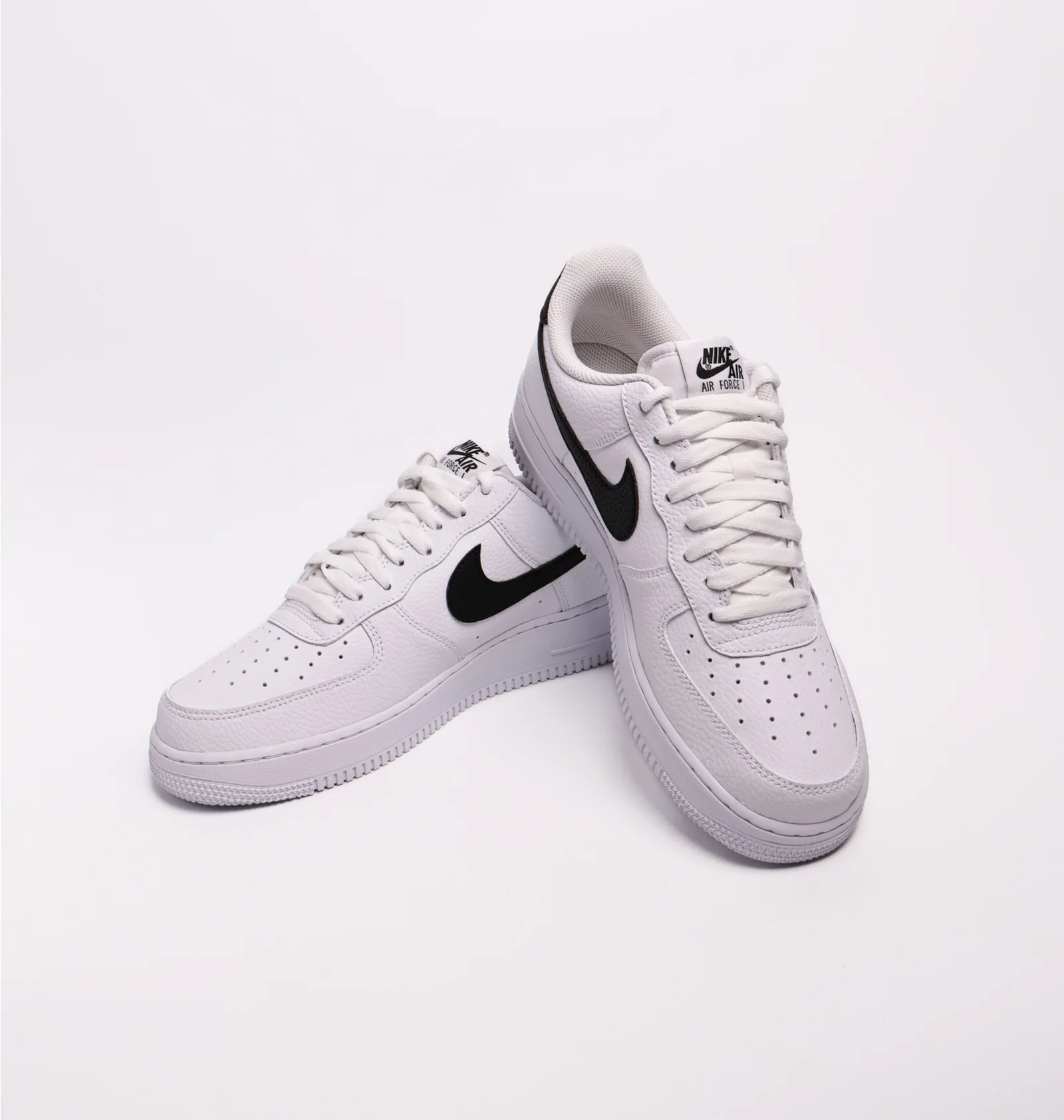 ᐉ Кроссовки мужские Nike Air Force 1 07 White CT2302-100 - купить