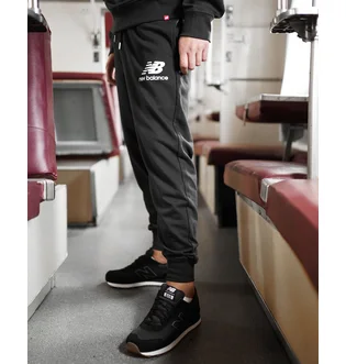 Штаны мужские New Balance Nb Ess Stacked Logo Black MP03558BK
