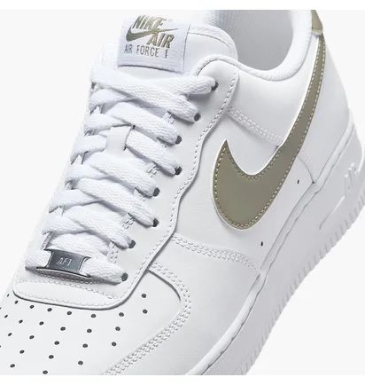 Кроссовки мужские Nike Air Force 1 07 White FJ4146-116