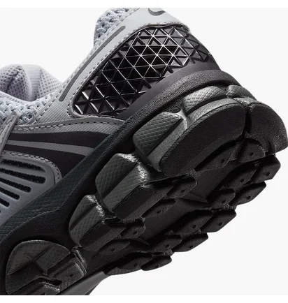 Кроссовки мужские Nike Air Zoom Vomero 5 Gs Grey HV6421-001