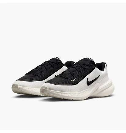 Кросівки жіночі Nike W Uplift Sc Black/White IB2766-100