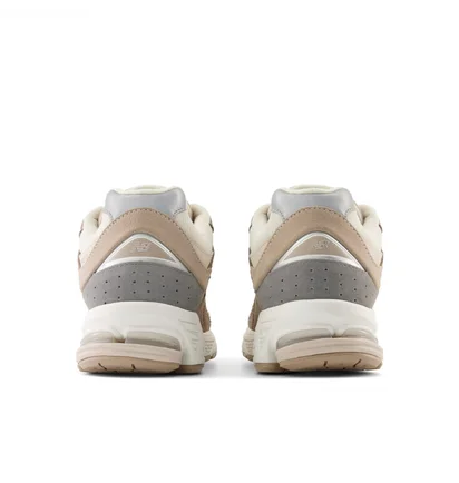 Кроссовки мужские New Balance 2002R Brown/White M2002RSI