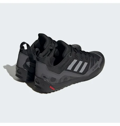 Кроссовки унисекс Adidas Terrex Swift Solo 2.0 Hiking Black IE6901