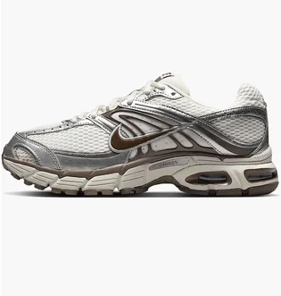 Кросівки жіночі Nike W Air Max Moto 2K White/Metallic IO1915-030